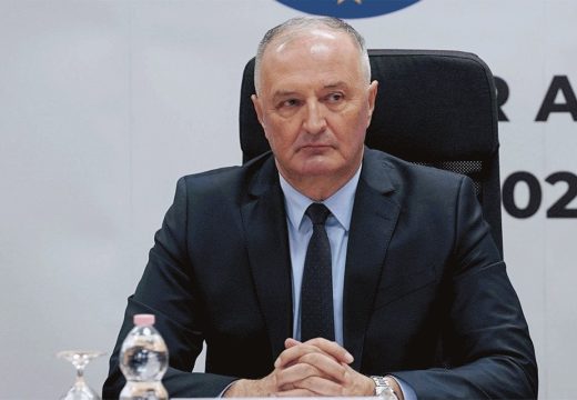 RS: Helez zabranio slijetanje Sijartovog aviona u Banjaluku