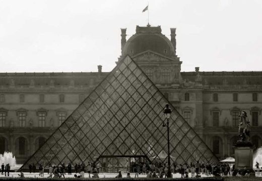 Nevjerovatn propust u Luvru: Šifra za sistem videonadzora bila “Luvr”