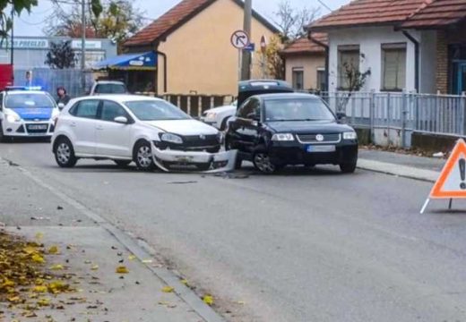 Ulica Knez Ivo od Semberije: Sudar u Bijeljini, usporen saobraćaj