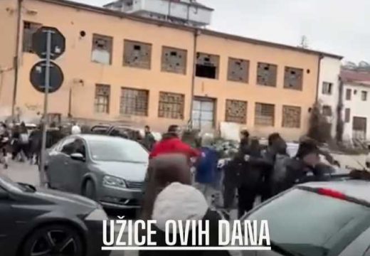 Osnovci u Užicu napravili stampedo: Mislili da je Baka Prase!