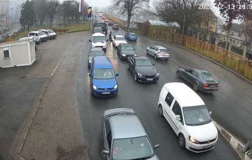 Apel vozačima: Pojačan saobraćaj prema Hrvatskoj