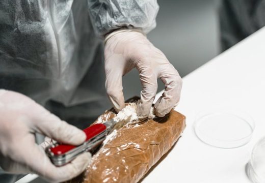 Vrijednost 15 miliona evra: Vozač iz BiH uhvaćen sa 138 kilograma ultračistog kokaina