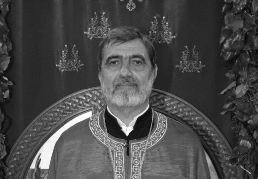 U bolnici u Bijeljini: Preminuo protojerej – stavrofor Mićo Pajkanović