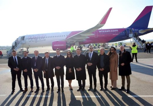 Sletio prvi avion: Zvanično otvorena Wizz Air baza Tuzla