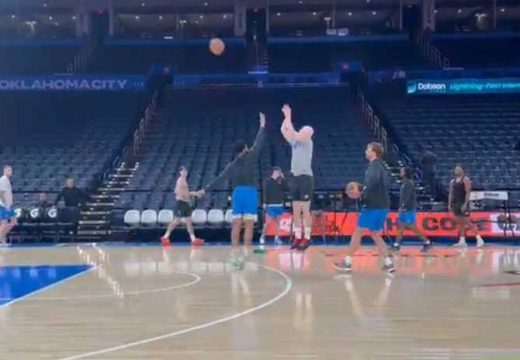 Mladi srpski košarkaš u borbi sa rakom: Nakon dva mjeseca na terenu bez kose (Video)