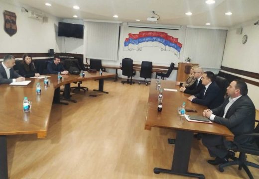 Kuzmić u Prnjavoru: Primjer kako uz republičku vlast poljoprivrednim proizvođačima može biti pružena kvalitetna podrška