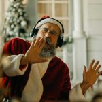 Praznična atmosfera: Kako božićna muzika pozitivno utiče na zdravlje?