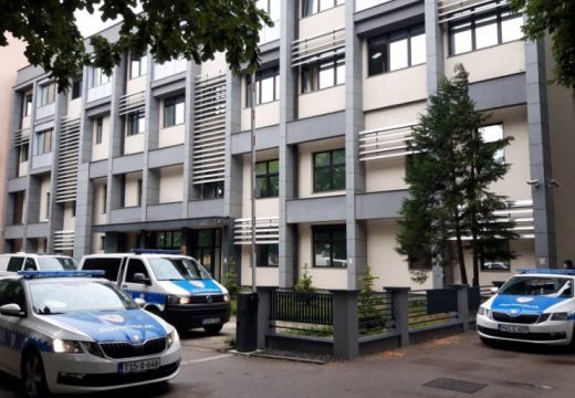 Vrhovni sud RS: Policajcu godina zatvora zbog mita