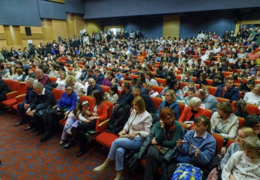Učenici OŠ “Knez Ivo od Semberije“ obilježili drugo veče manifestacije “Svetosavski dani“