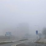 Magla usporava vožnju: Putevi prohodni, ali saobraćaj otežan