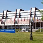 Izvještaj za BiH: “Policajci pritvorenike šamaraju i tuku bejzbol palicama”