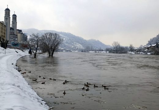 Struja uskoro stiže u zvornička naselja: Drina u opadanju nakon snježnih padavina