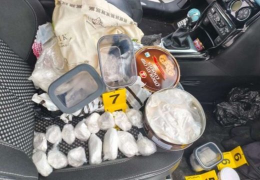 Hapšenje u BiH: Pronađeno 2,6 kilograma droge, krio je u kutiji za keks