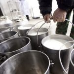 Ministarstvo i mljekari Srpske o višku mlijeka: Najavljene interventne mjere