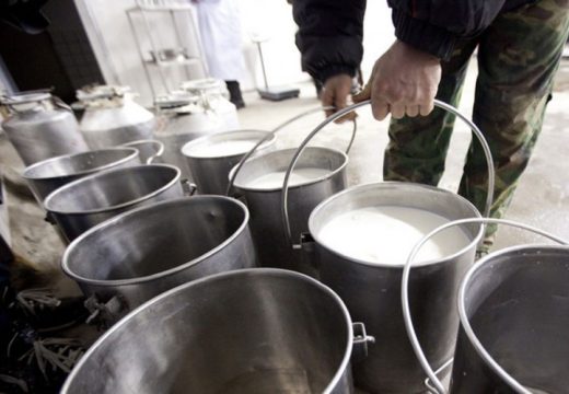 Ministarstvo i mljekari Srpske o višku mlijeka: Najavljene interventne mjere