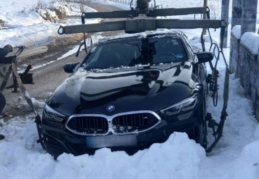 RS: Oduzeto skupocjeno vozilo za kojim je raspisana Interpol potraga