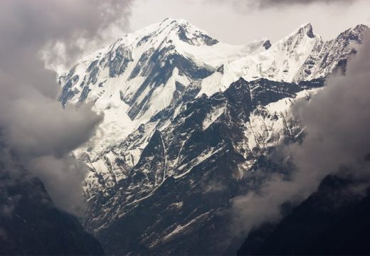 Himalaji ostaju bez snijega: Naučnici upozoravaju na ozbiljne posljedice
