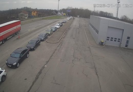 Pojačan saobraćaj na izlazu iz BiH: Gužve na prelazima Gradiška i Donja Gradina