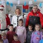 Lopare: Djed Mraz Trajan iz Semberije podijelio paketiće mališanima u Dječijem vrtiću