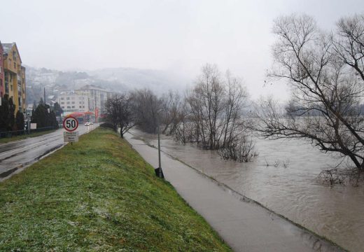 Nadolazi Drina: Poplave prijete, situacija se pomno prati