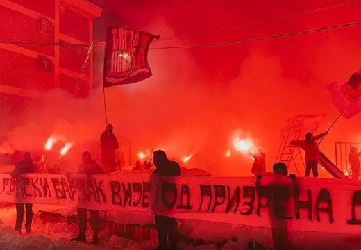 Dan RS: U Bijeljini spektakularna bakljada i vatromet u čast Republike Srpske