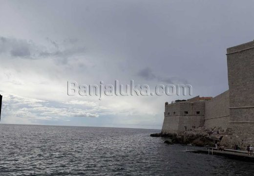 Ovako vas mogu prevariti: Slovenci upozorili turiste koji dolaze na Jadran