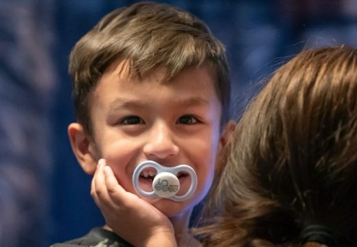 Ovaj slučaj izazvao snažne reakcije javnosti: Ambasada BiH u Švedskoj oglasila se o slučaju deportovanog dječaka