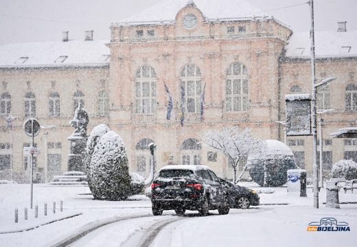 Bijeljina: Gradsko odjeljenje izdalo naloge za posipanje soli kako ne bi bilo leda (Foto)