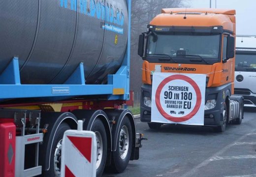 Kamioni: Prevoznici iz Srbije obustavljaju blokade teretnog saobraćaja na prelazima