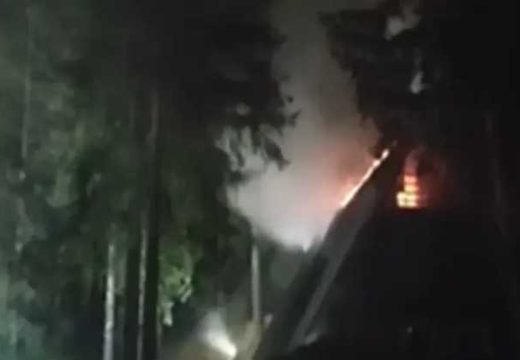 Vatrogasci na terenu: Požar na Vlašiću, gori vikendica (Video)