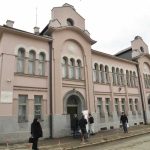 Postavljen u prostorije Sokolskog doma: Koncertni klavir od pola miliona KM stigao u Bijeljinu (Foto)