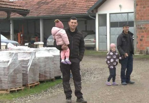 Porodica iz Lopara pokazuje da selo ima budućnost: “Bolje biti sam svoj gazda” (Foto)