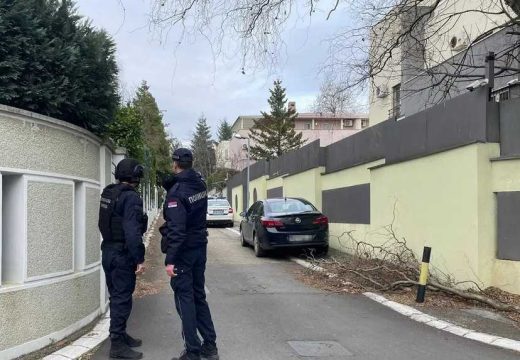 Detalji eksplozije: Geleri izrešetali kući i vozni park Zdravka Čolića (Foto)