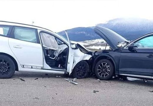 Među povrijeđenima i jednogodišnje dijete: Težak udes kod skijališta u Kupresu