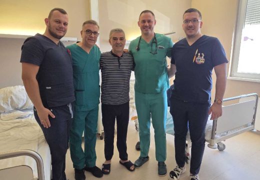 Bolnica Bijeljina: Teške koronarne bolesti riješene bez „noža“ – veliki benefit za pacijente