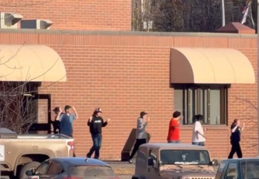 Svijet: Detalji pucnjave u Kanadi; Ubica prije masakra ubio majku i brata?