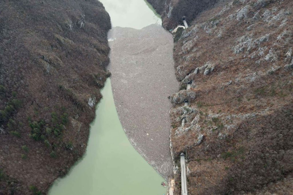 Ekologija: Tone otpada iz Drine završavaju u Višegradu