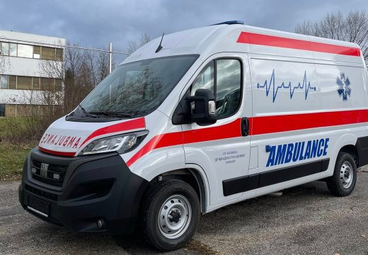 Drama sa srećnim krajem u Prijedoru: Beba rođena u kolima Hitne pomoći