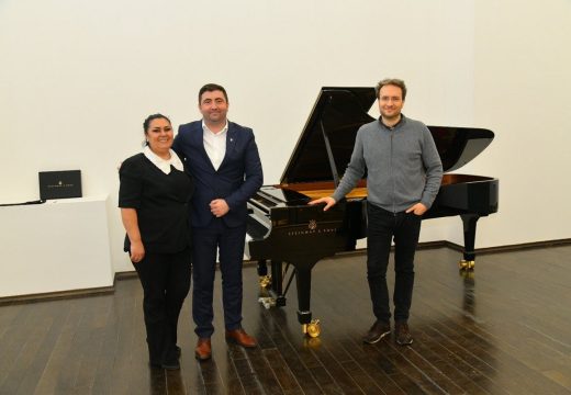 Petrović ponovo o famoznom klaviru: Dolazi nam svjetski poznati pijanista