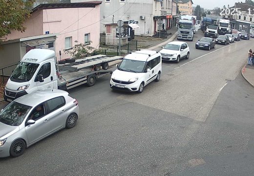 Vozači, budite strpljivi: Duge kolone na izlazu iz BiH