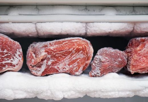 Nakon ovog perioda ga obavezno bacite: Evo koliko dugo meso smije da stoji u zamrzivaču