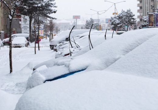 Nevrijeme paralisalo Rumuniju: 200.000 domaćinstava bez struje