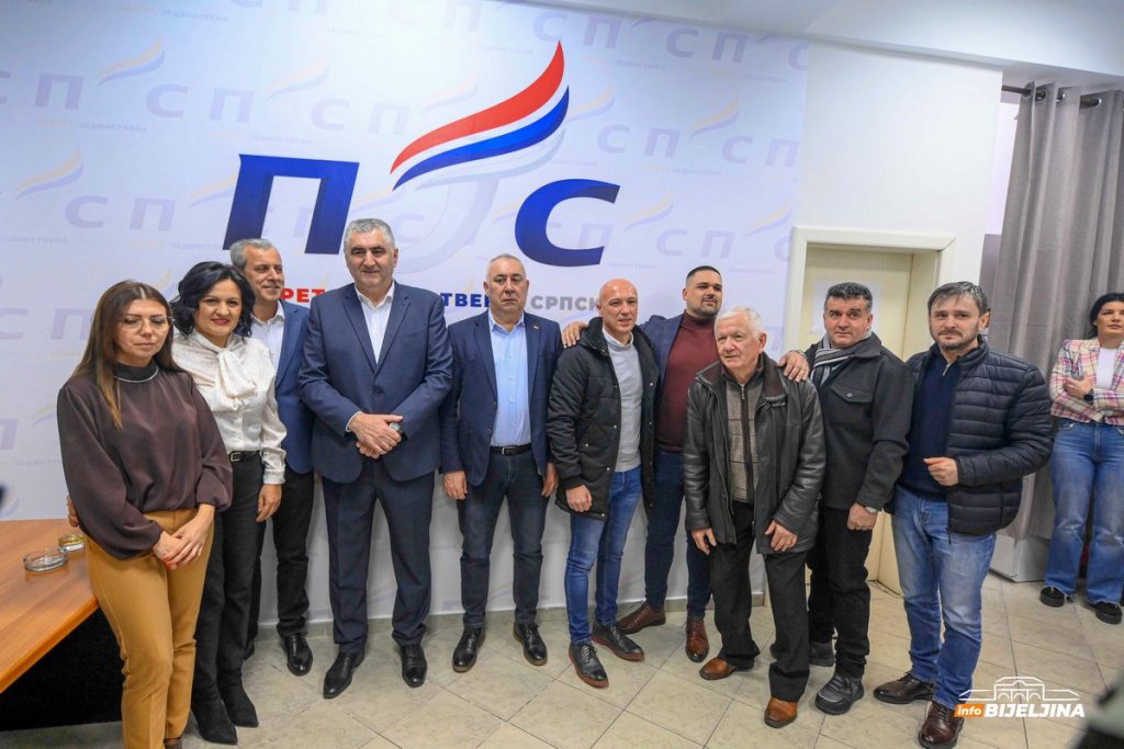 U Bijeljini otvorene prostorije Pokreta Jedinstvena Srpska: “Radom ćemo postići ozbiljan rezultat” (FOTO)