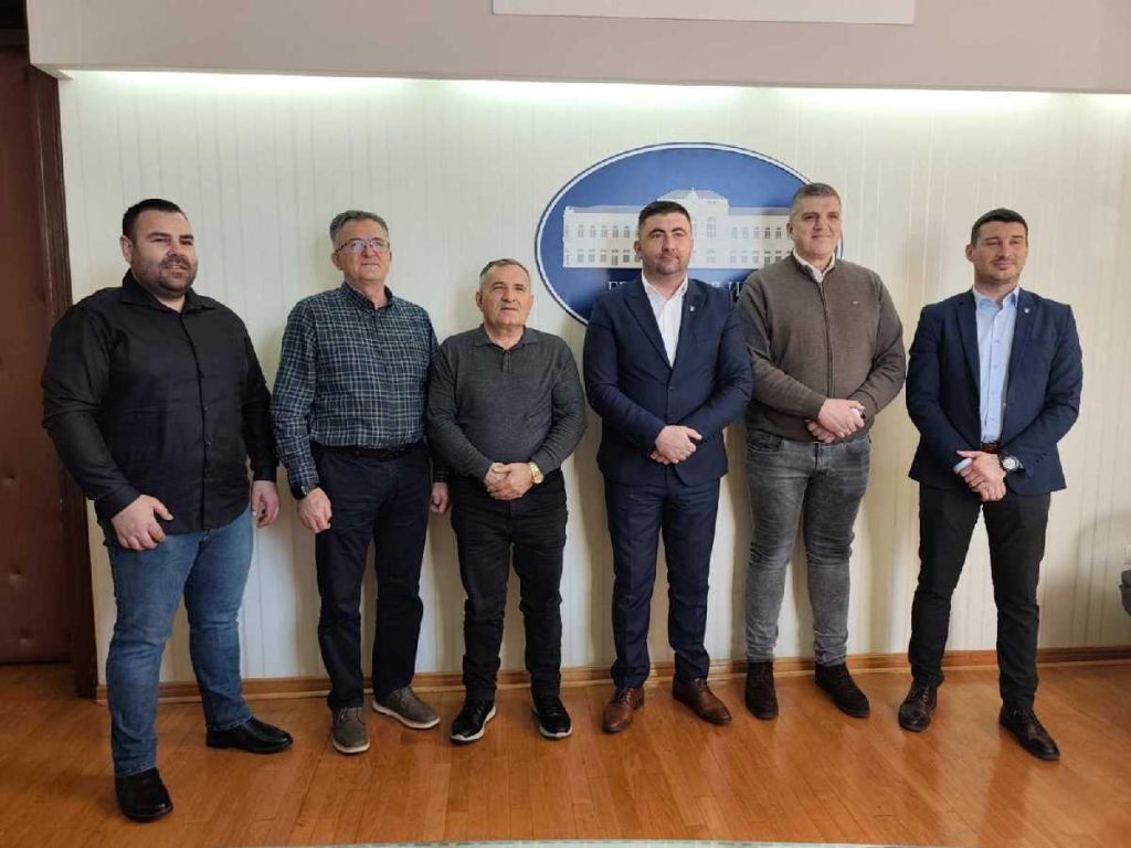 Bijeljina konačno dobija javni gradski prevoz: Potpisan ugovor sa konzorcijumom autoprevoznika