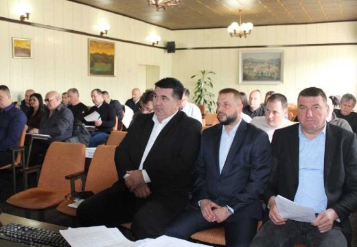 Lopare: Odbornici usvojili program kapitalnih investicija i niz razvojnih odluka (Foto)