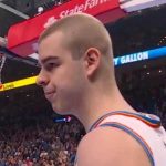 Topić dobio ovacije cijele dvorane: Pogledajte reakciju kad je prvi put izašao na teren (Video)