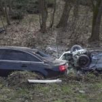 Težak sudar: Vozila završila pored puta, dvije osobe povrijeđene (Video)