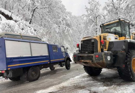 Put Mrakovica-Podgradci i dalje nije prohodan