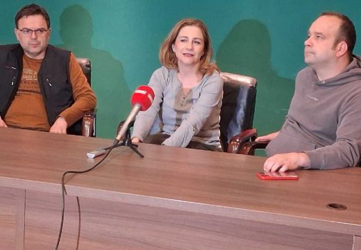 Sedam priča u jednoj predstavi – “Iza tih očiju”: Drugo veče pozorišnog festivala „Dani komedije“ u Bijeljini