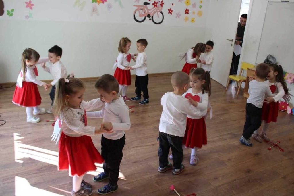 Lopare: U vrtićima održane priredbe povodom 8. marta